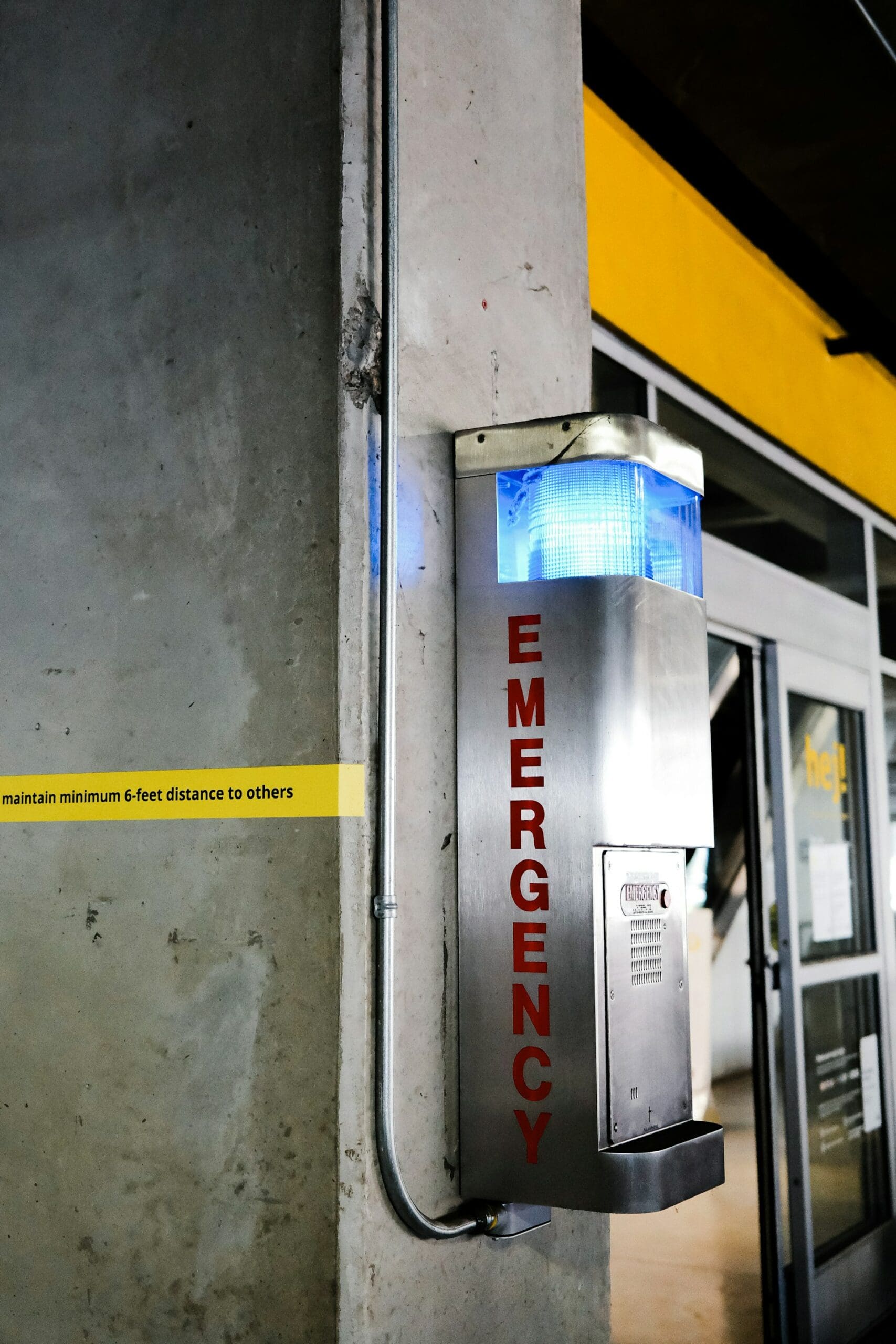 Selecting the Right Emergency Enclosure for Different Crisis Scenarios