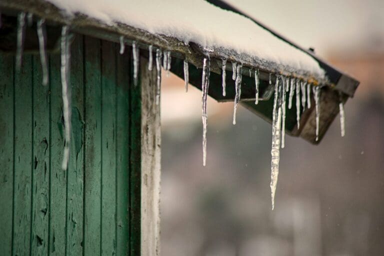 5 Comprehensive Steps to Prevent Ice Dams This Winter
